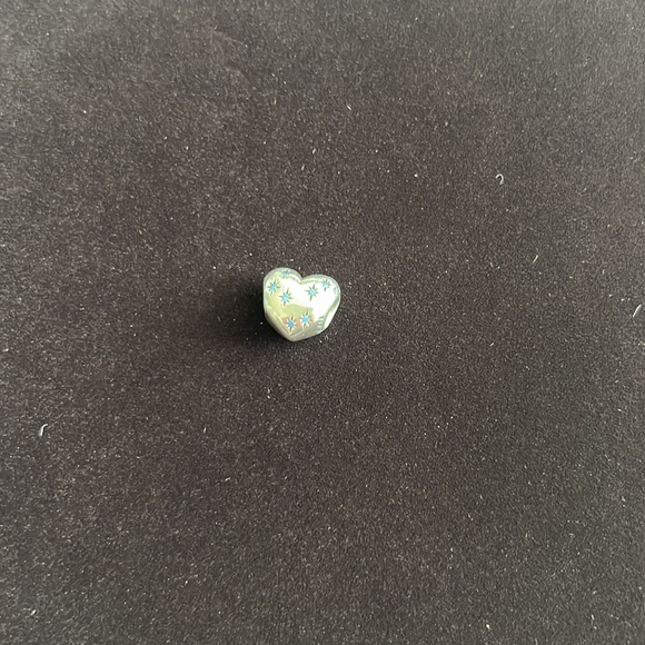 Cinderella Charm - Picture 2 of 2